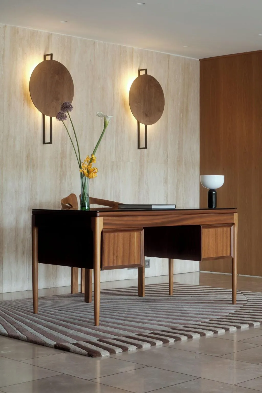 Lobby, Golden Sun, Athens