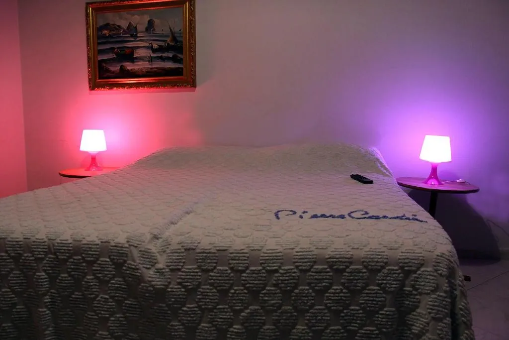 Room, Cinquestelle, Naples