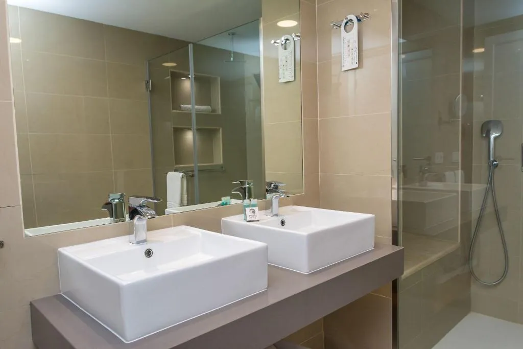 Room, Pearly Grey Ocean Club Apartments & Suites, Tenerife
