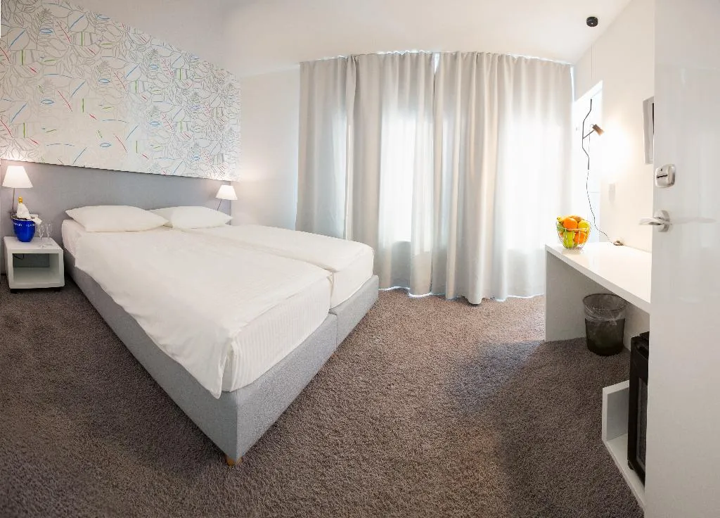 DOUBLE STANDARD Room, Jona Split Rooms, Split