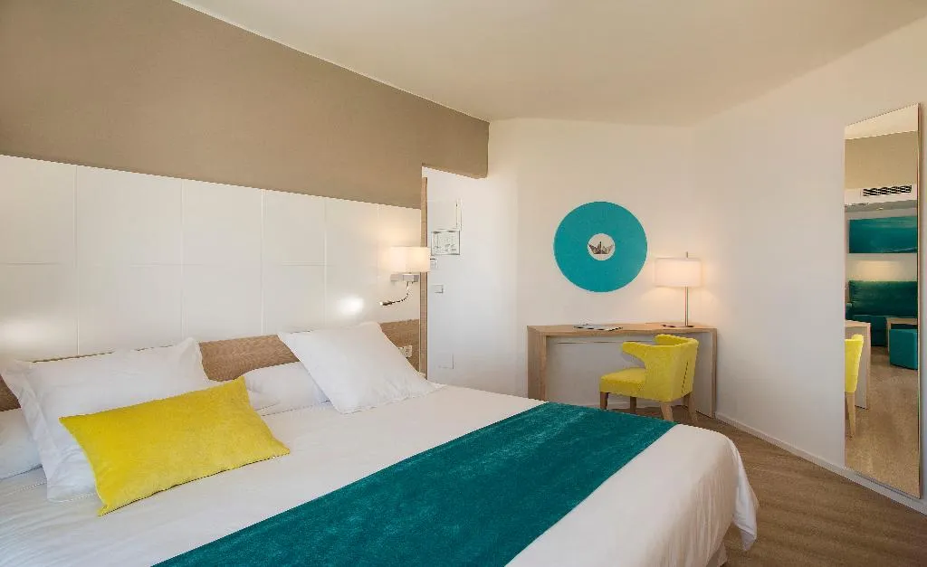 DOUBLE SINGLE USE WITH BALCONY Room, JS Palma Stay, Majorca