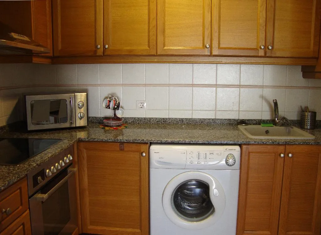 APARTMENT CAPACITY 6 TWO BEDROOMS Room, Apartamentos Font Nova 3000, Valencia