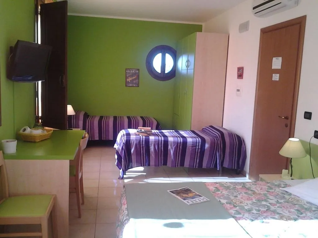 Room, Residence Panarea, Palermo