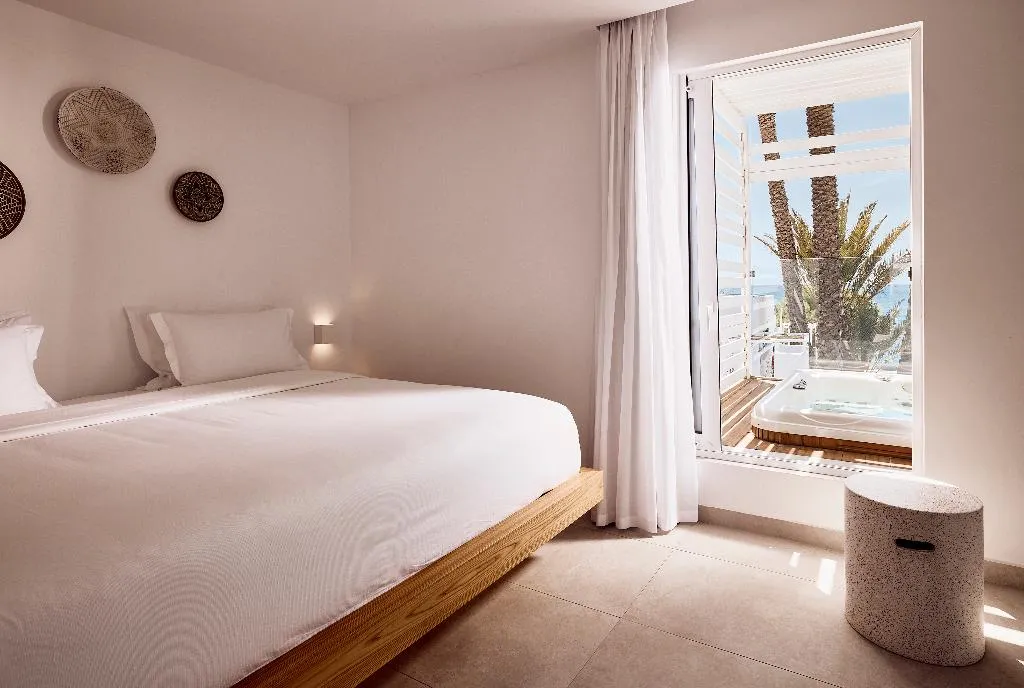 JUNIOR SUITE WITH JACUZZI WITH VIEWS Room, Kantouni Beach Boutique Hotel, Crete