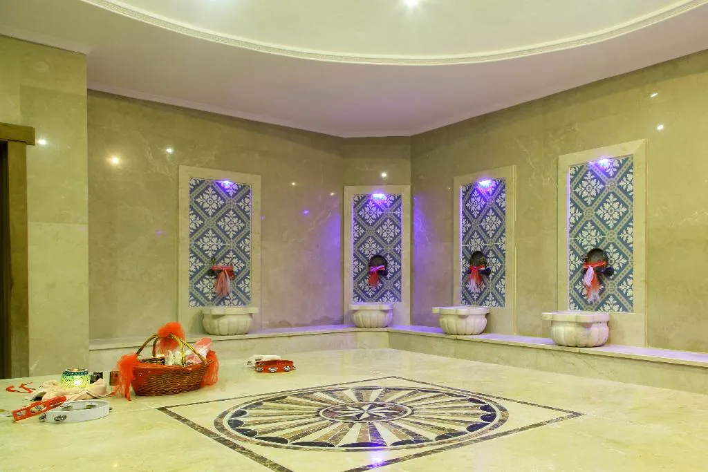 Sports and Entertainment, Azka, Bodrum