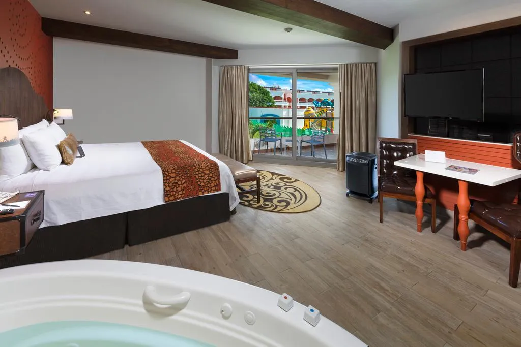 DOUBLE DELUXE KING BED Room, Hard Rock Hotel Riviera Maya All Inclusive, Cancun Area