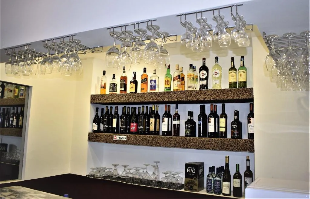 Bar, Universo Romântico Guesthouse & Spa, Lisbon