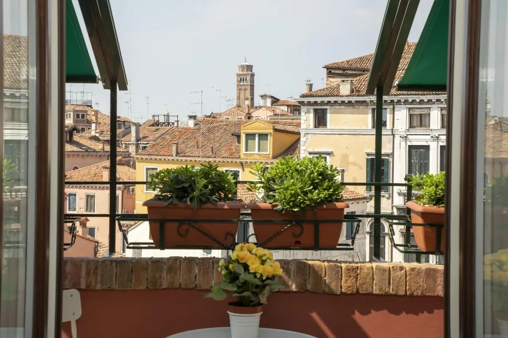 APARTMENT STANDARD Room, Palazzo Paruta, Venice