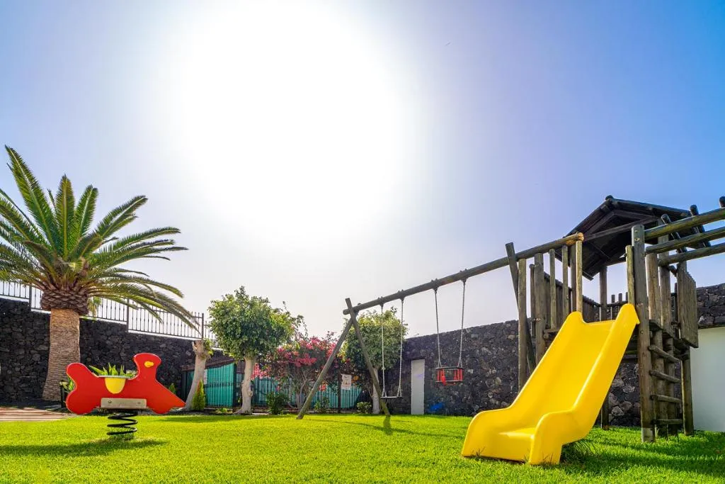 Sports and Entertainment, Plus Fariones Apartamentos, Lanzarote