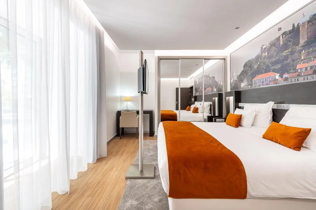 SUITE CLASSIC Room, Jupiter Lisboa Hotel – Rooftop & Spa, Lisbon