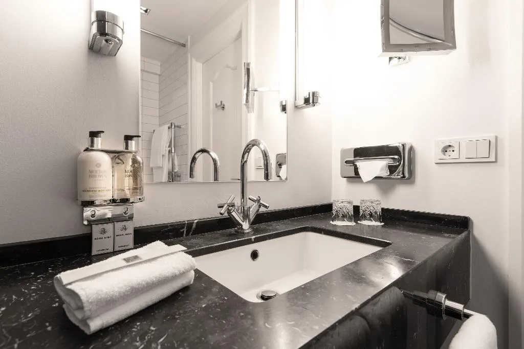 DOUBLE DELUXE Room, Borg by Keahotels, Reykjavik