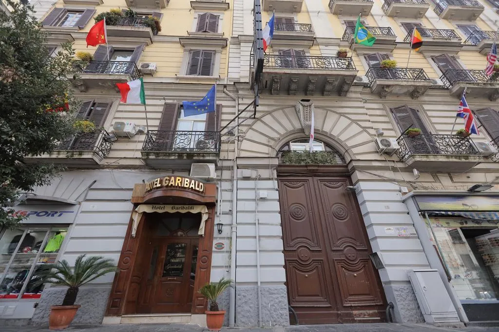 Lobby, Garibaldi Suite, Naples