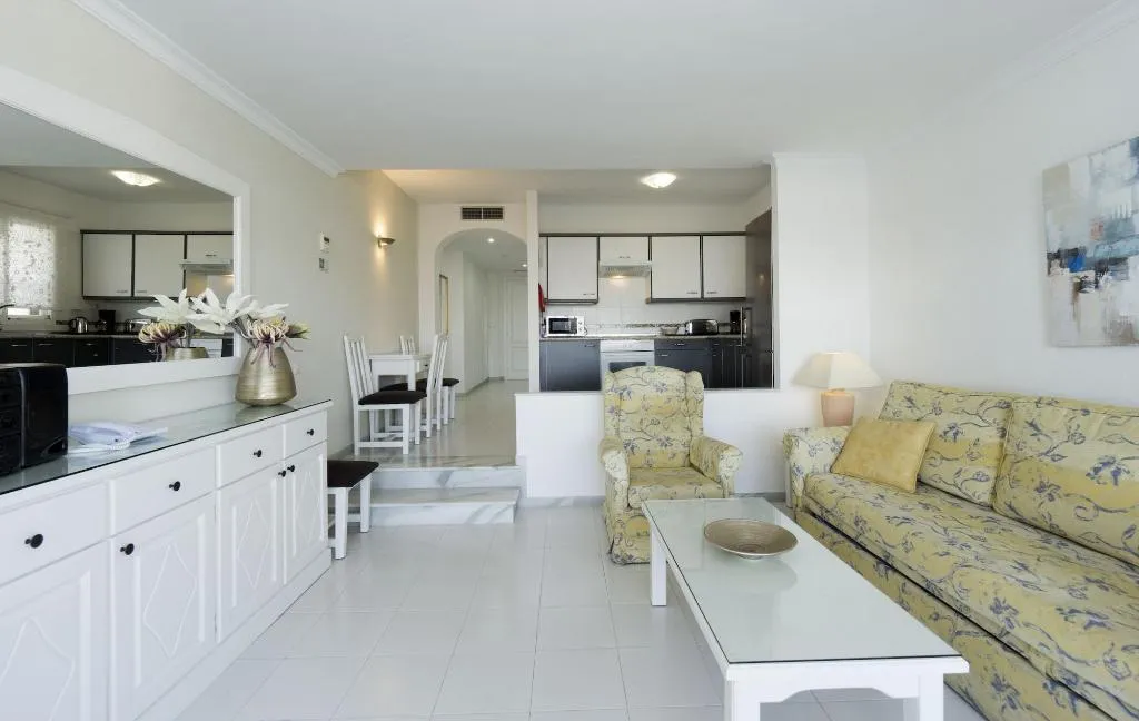 Room, Miraflores Beach & Country Club, Costa Del Sol