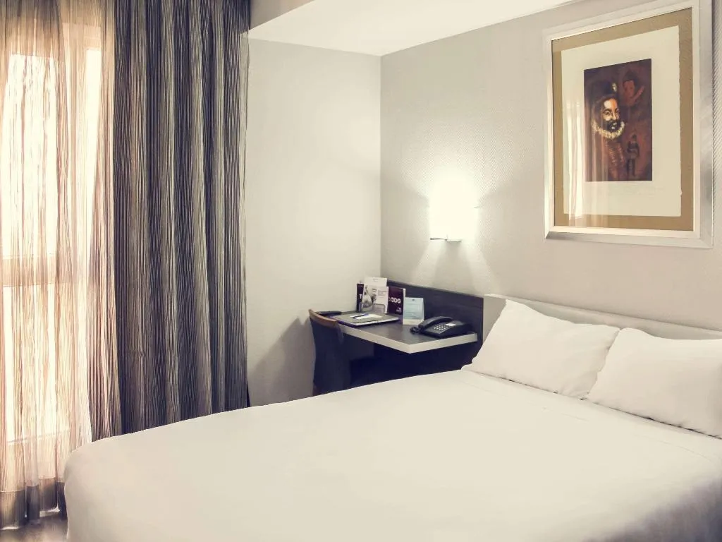 Room, Mercure Madrid Centro, Madrid