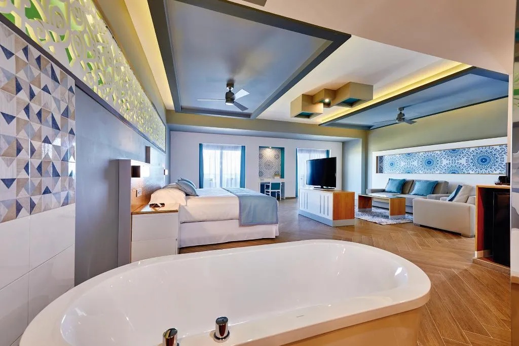 SUITE OCEAN FRONT Room, Riu Palace Costa Mujeres - All Inclusive, Cancun Area
