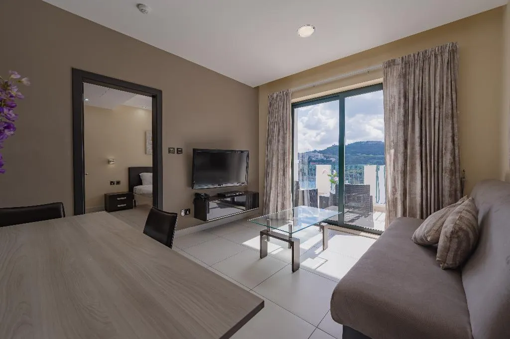 APARTMENT PENTHOUSE Room, Xemxija Bay Hotel, Malta