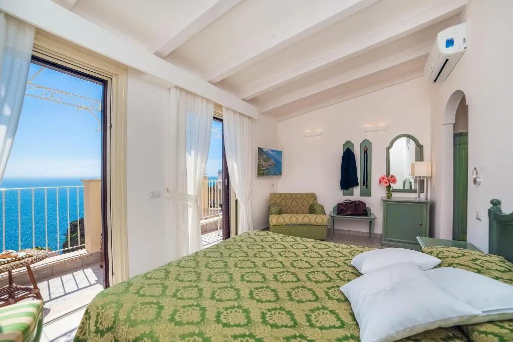 Room, Al Pesce d'Oro, Naples