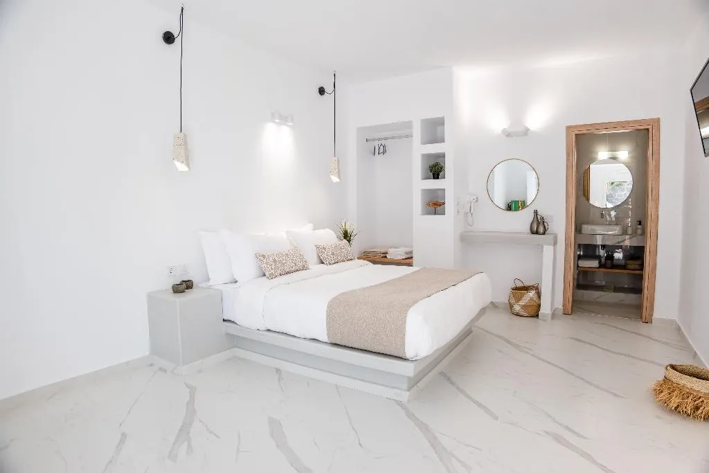 DOUBLE STANDARD Room, Kýma Perissa, Santorini