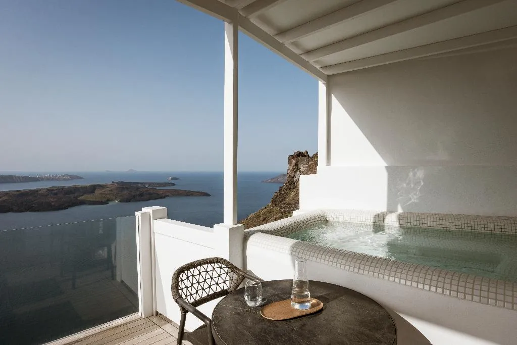 SUITE HONEYMOON Room, Aqua Luxury Suites, Santorini