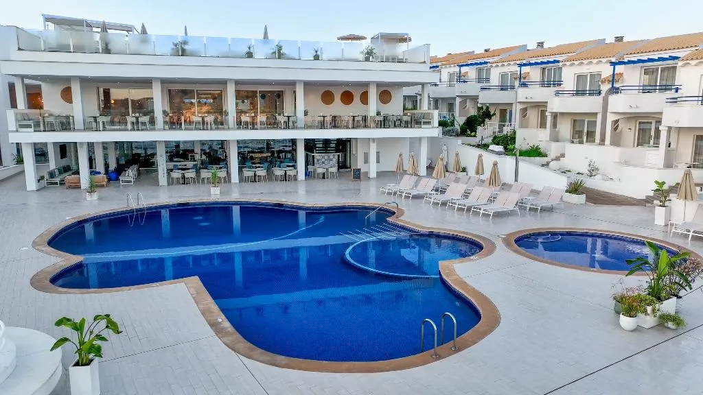 Pool, Parque Nereida Suites Hotel, Majorca