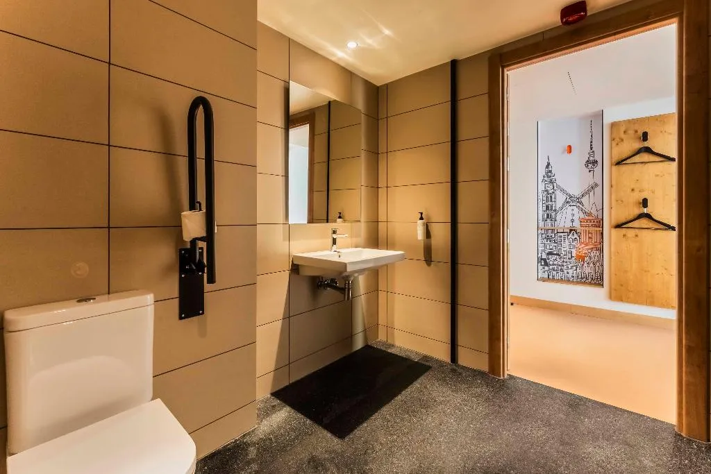 DOUBLE Accessible Room, easyHotel Barcelona La Sagrera, Barcelona