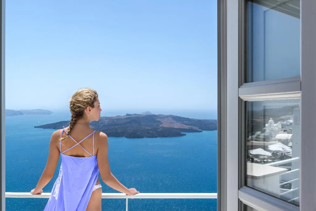 SUITE WITH JACUZZI Room, Nefeles Luxury Suites, Santorini
