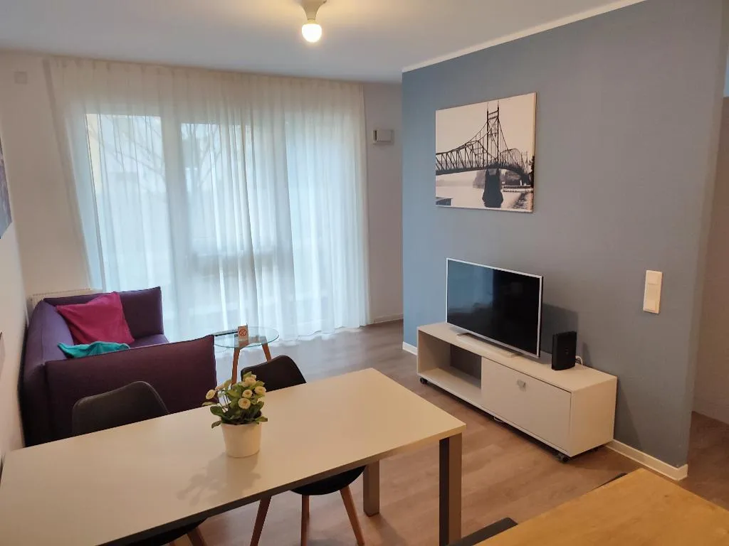APARTMENT BUSINESS QUEEN BED Room, Spreepolis Boardinghaus, Berlin