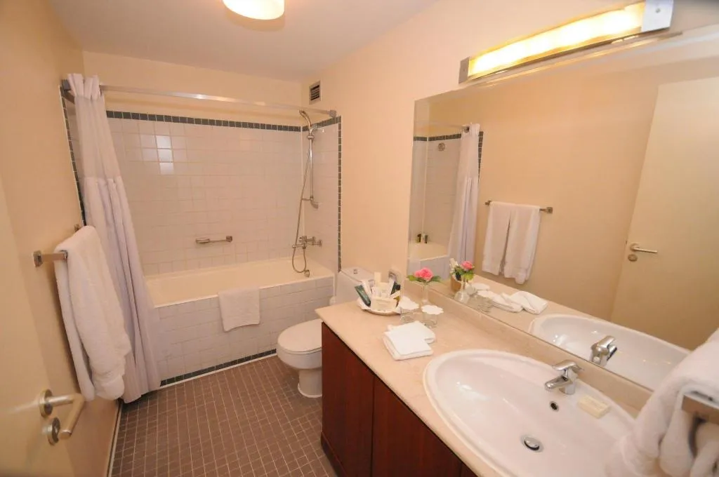 Room, Cairo World Trade Center Hotel & Residences, Cairo