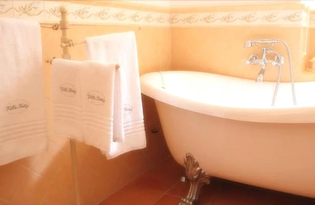Room, Villa Ketty, Naples