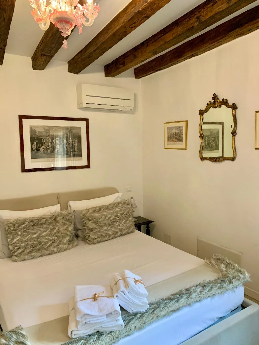 DOUBLE DELUXE Room, B&B Fortuny, Venice