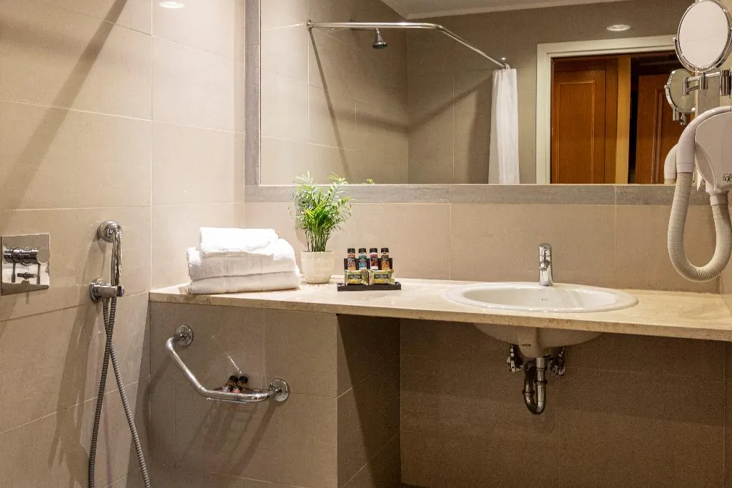 Double or Twin SUPERIOR CAPACITY 3 Room, Amalia Nafplion, Kalamata