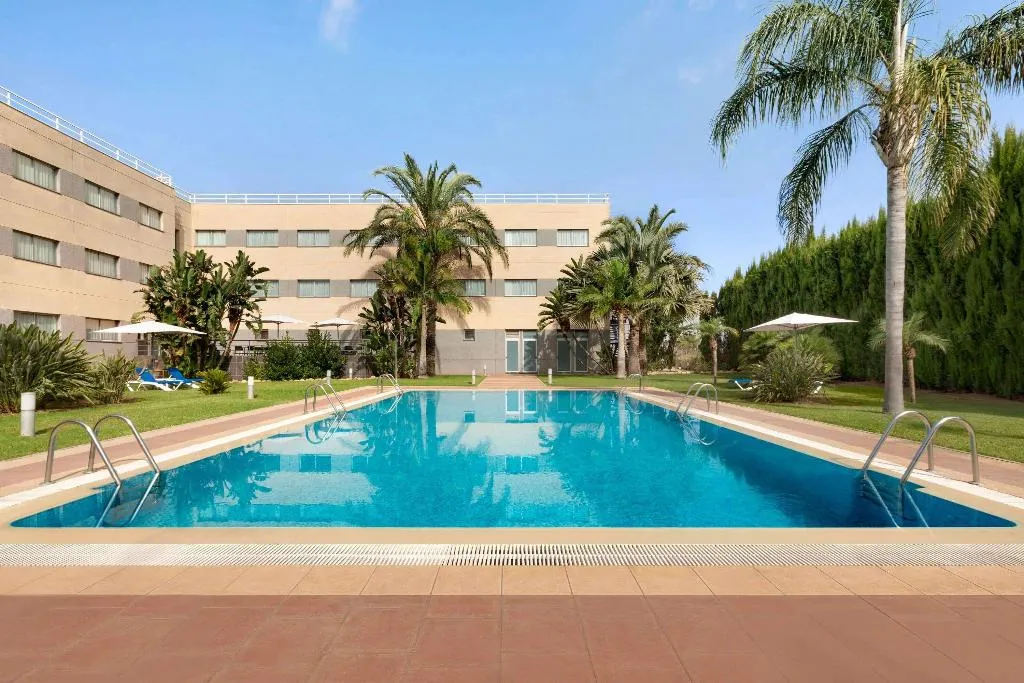 Pool, Ramada by Wyndham Valencia Almussafes, Valencia