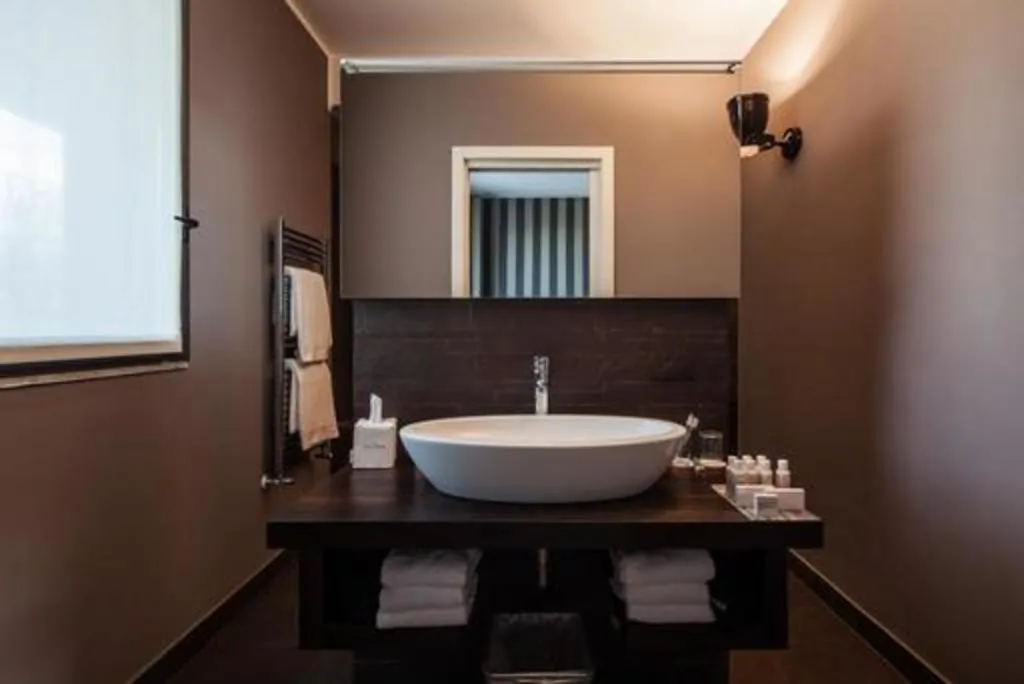 Room, Nemi Hotel, Milan