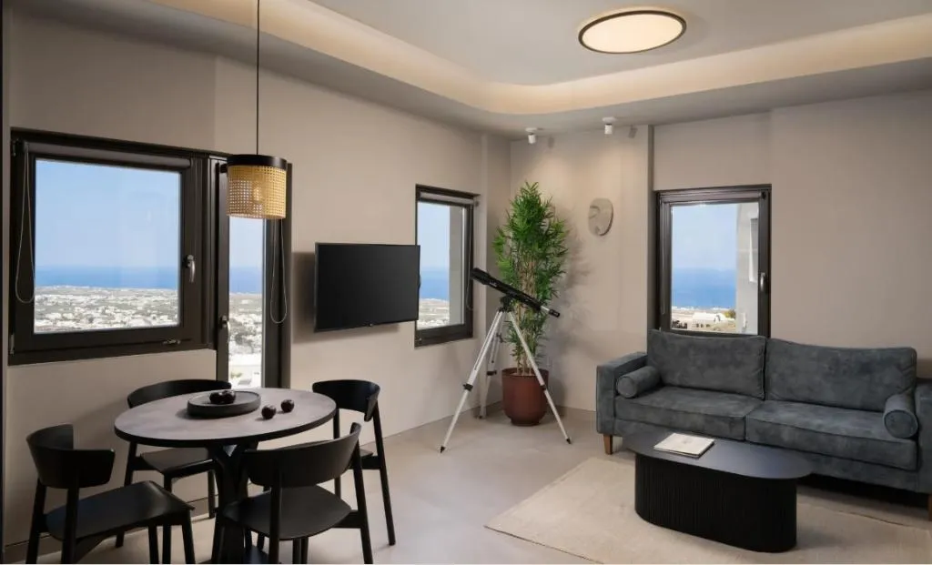 SUITE CAPACITY 4 TWO BEDROOMS Room, Apikia Santorini, Santorini
