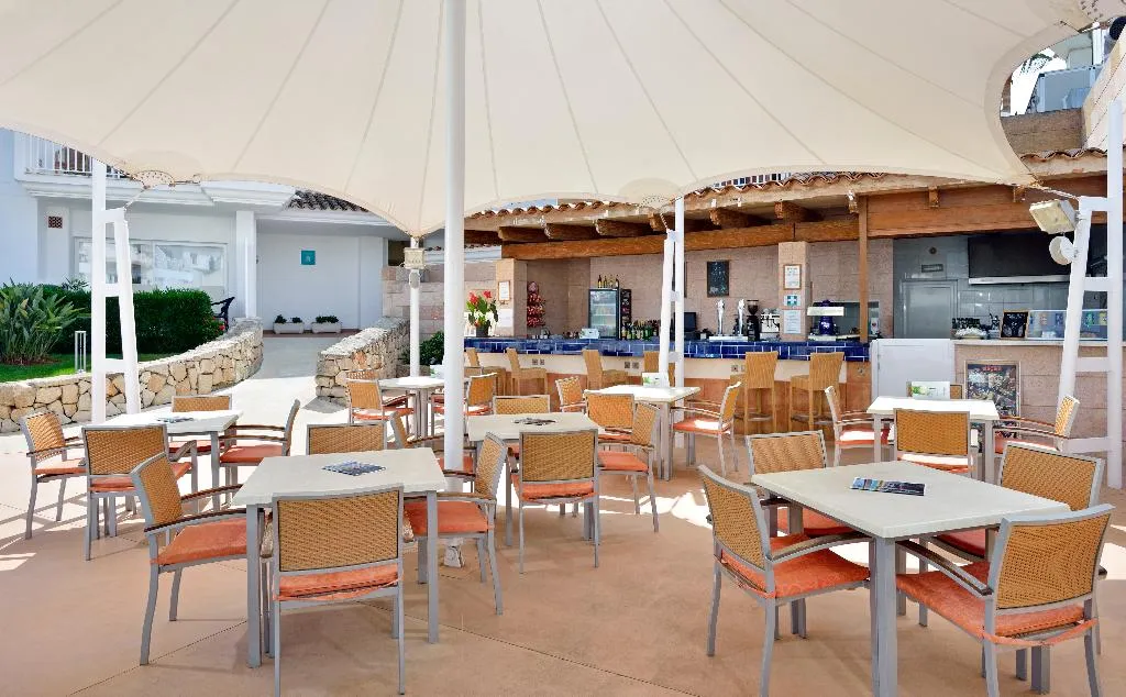 Bar, Aparthotel Isla de Cabrera, Majorca