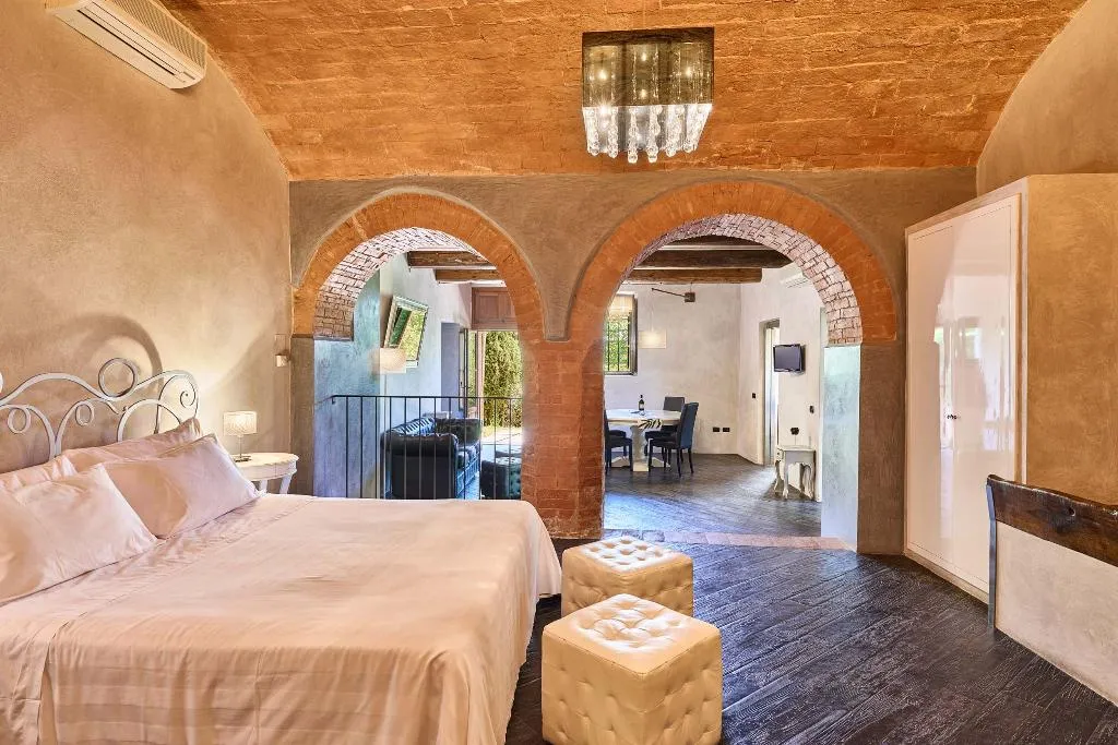 APARTMENT DELUXE ONE BEDROOM Room, Borgo San Giusto, Florence