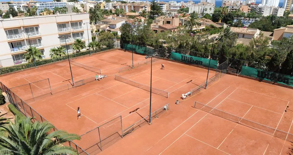 Sports and Entertainment, Club Simo, Majorca