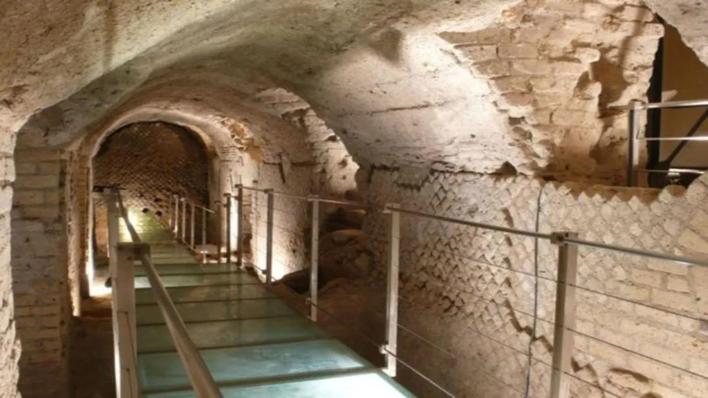 Sports and Entertainment, Il Gabbiano, Naples