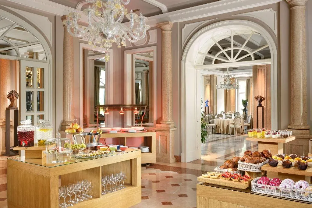 Restaurant, Villa Cortine Palace Hotel, Milan