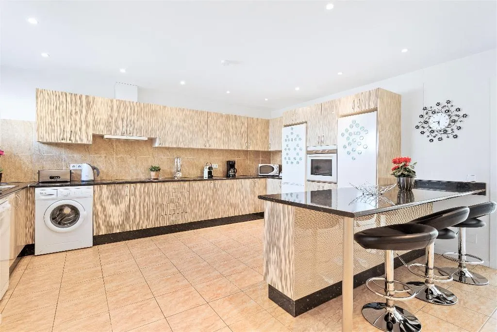 VILLA STANDARD Room, Villa Marina Puerto Banus, Costa Del Sol