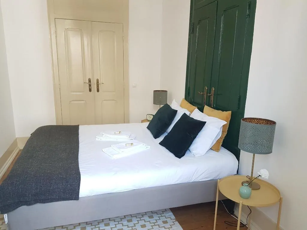 Room, Dukostel, Lisbon
