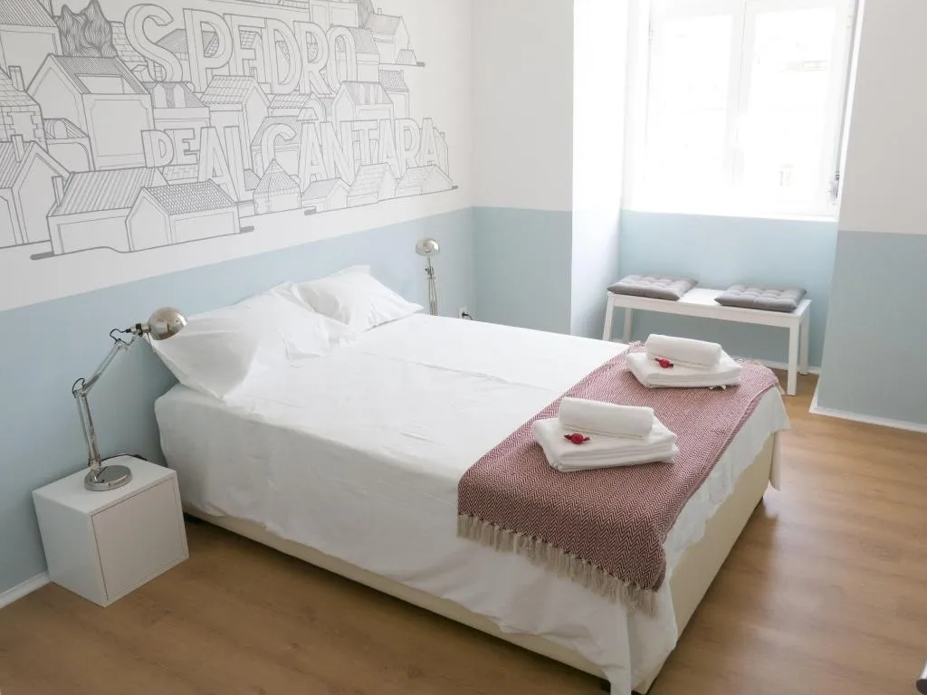 Room, Lisbon Check-In Guesthouse, Lisbon