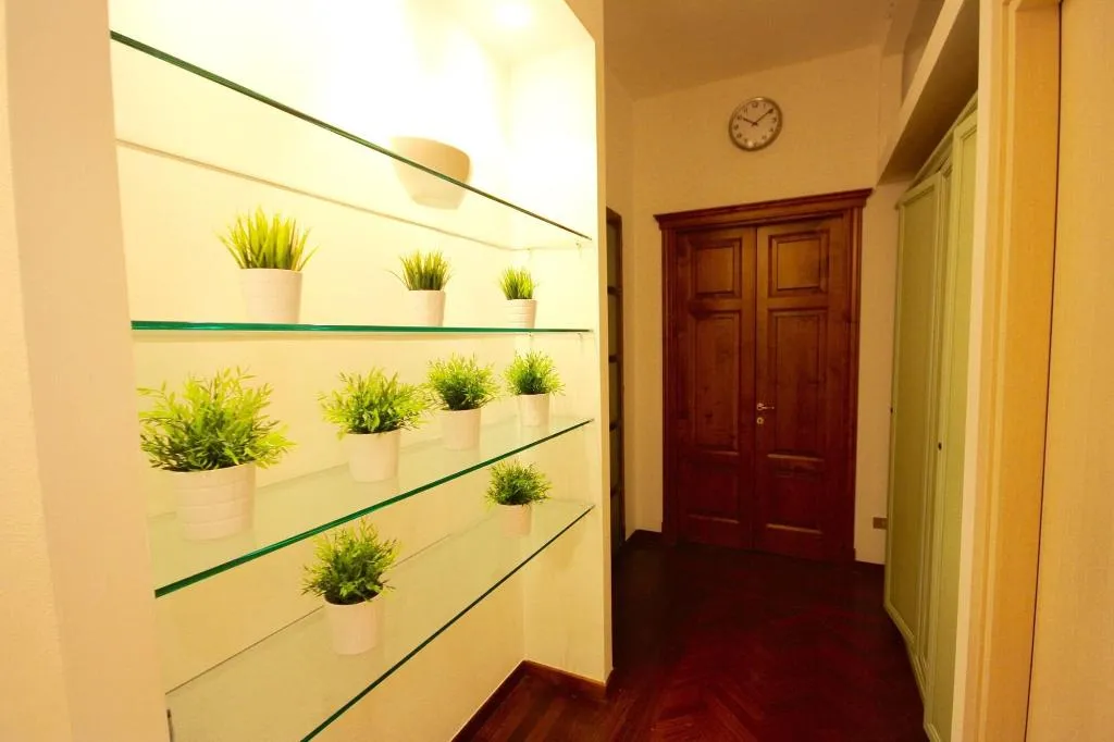 Lobby, Corso 151, Olbia