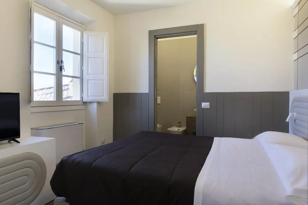 APARTMENT DELUXE TWO BEDROOM Room, Palazzo dei Ciompi, Florence