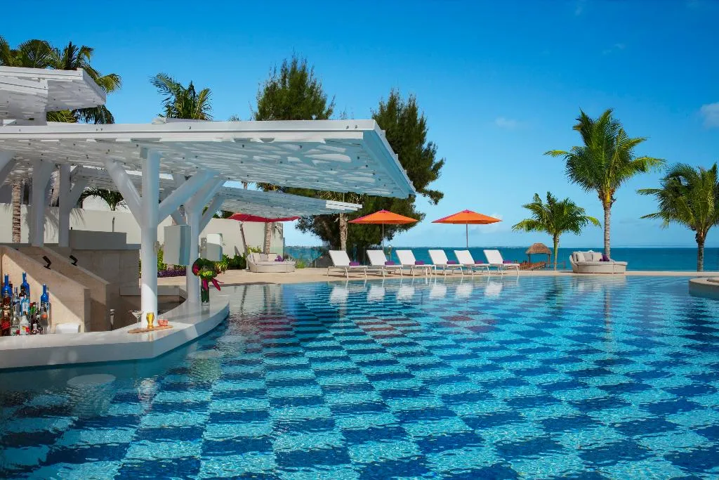 Pool, Breathless Cancun Soul Resort & Spa, Cancun Area