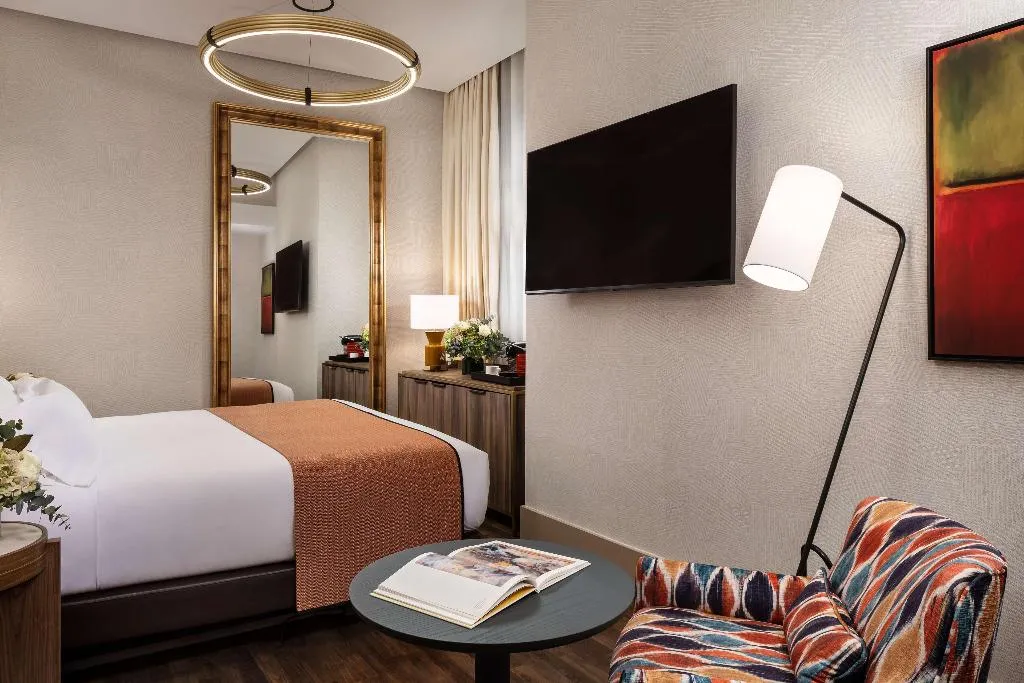 Room, NH Collection Madrid Paseo del Prado, Madrid
