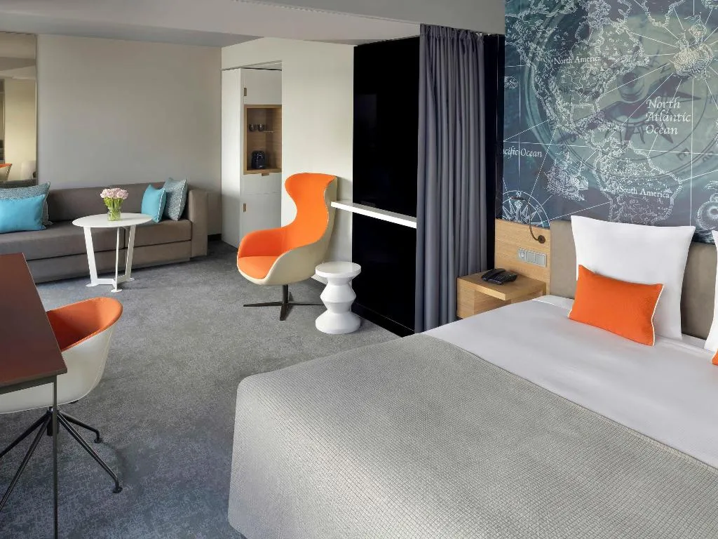 Room, Movenpick Hotel Amsterdam City Centre, Amsterdam