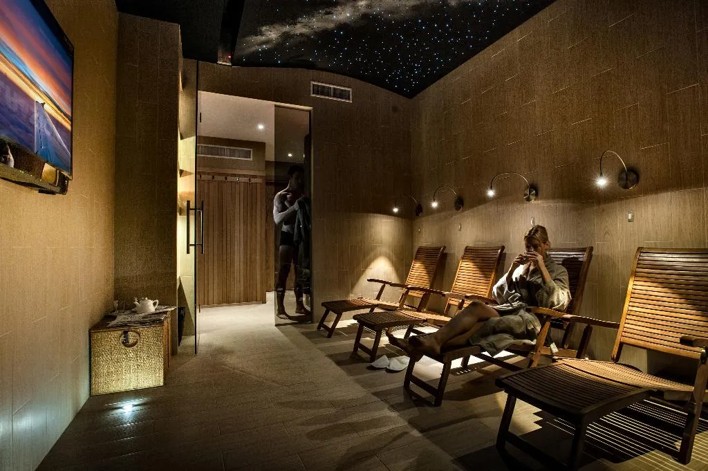 Sports and Entertainment, Eurohotel, Milan