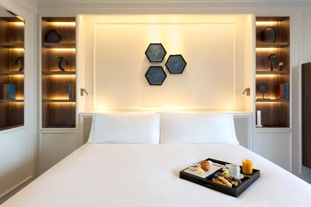 SUITE WITH TERRACE Room, Sofitel Barcelona Skipper, Barcelona