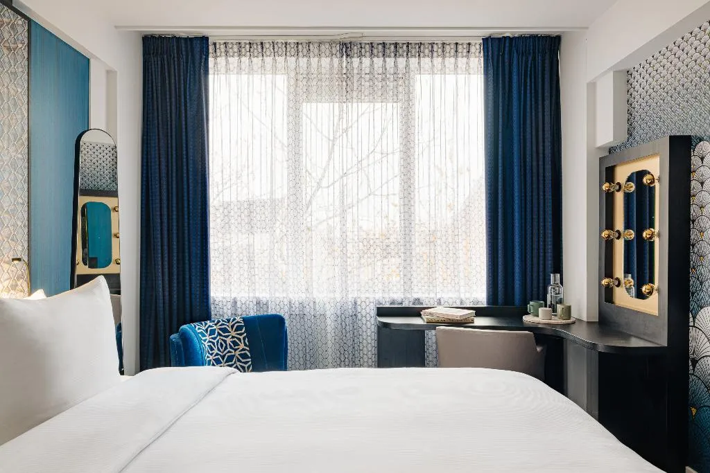 DOUBLE SUPERIOR Room, NYX Hotel Amsterdam Rembrandt Square, Amsterdam